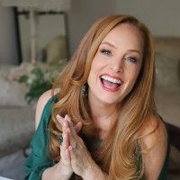 Annette Naif