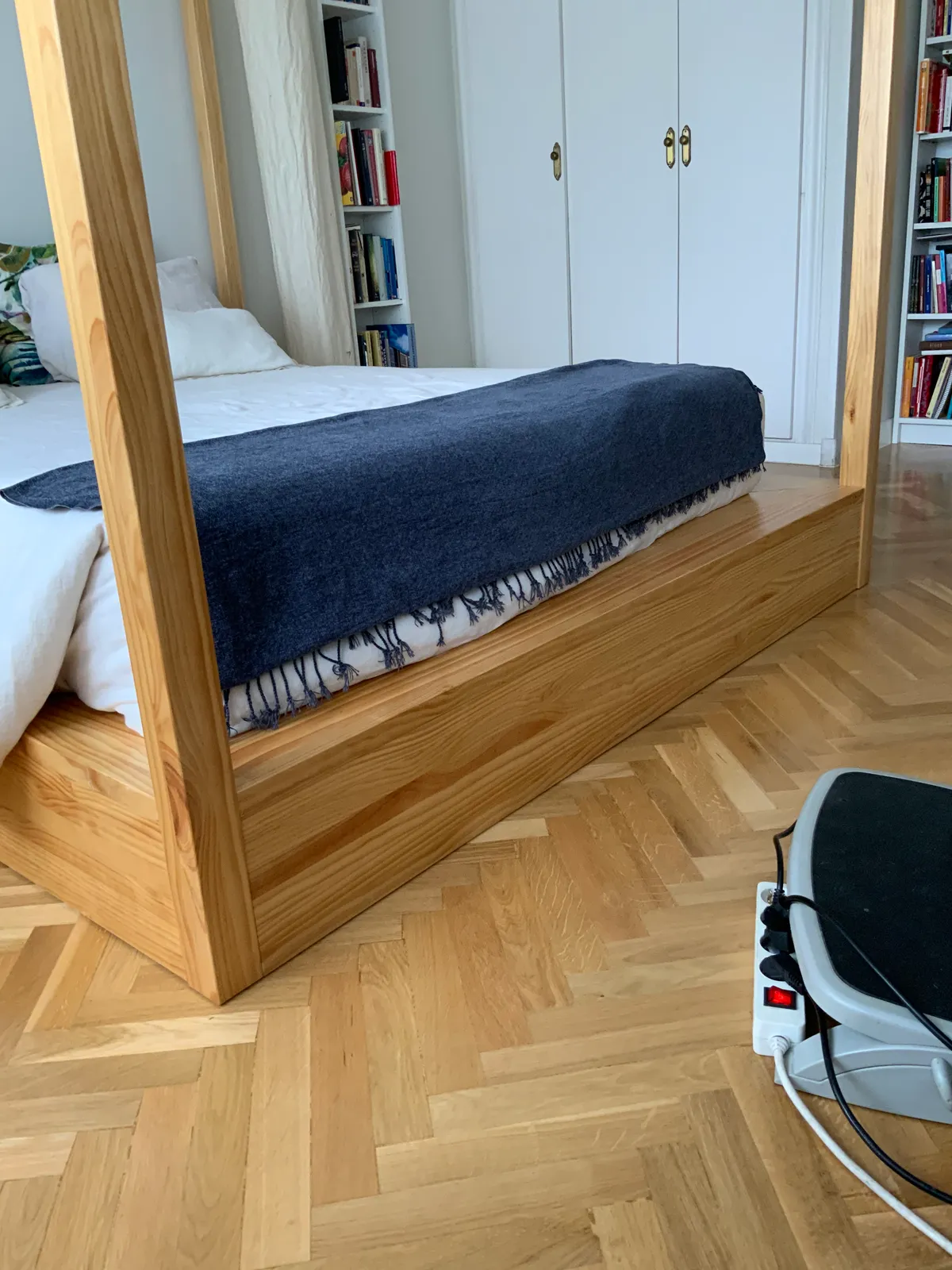 Cama con dosel — imagen 3