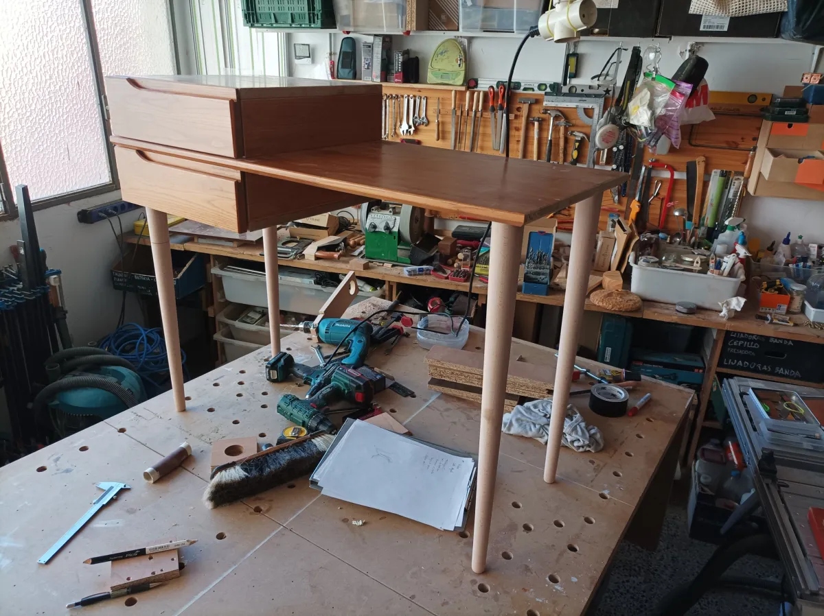 Coqueta de madera maciza — imagen 3