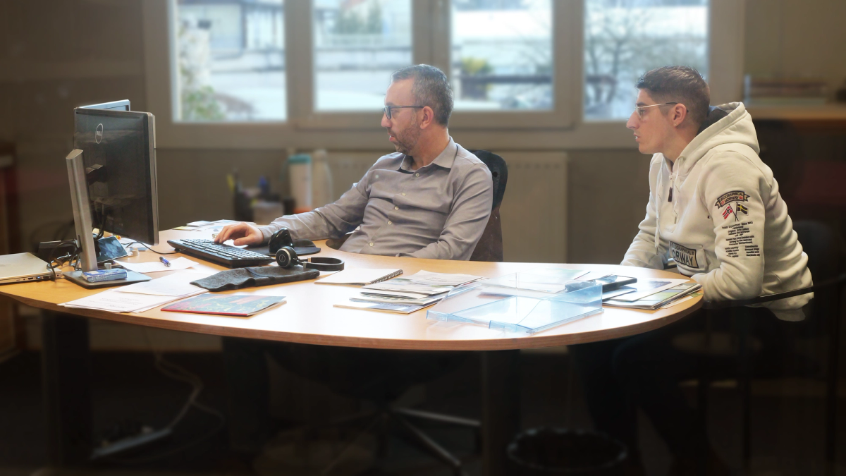 NUCLEAR BUSINESS MANAGER (M/F)