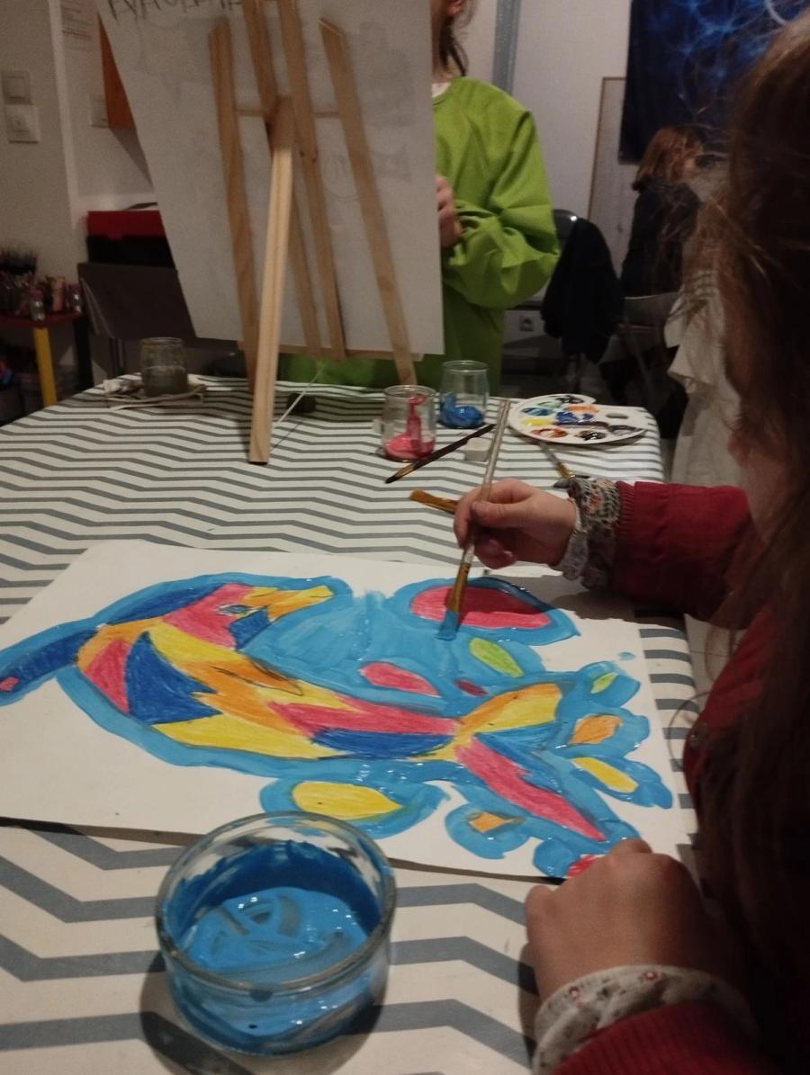 Une peinture à la gouache en cours