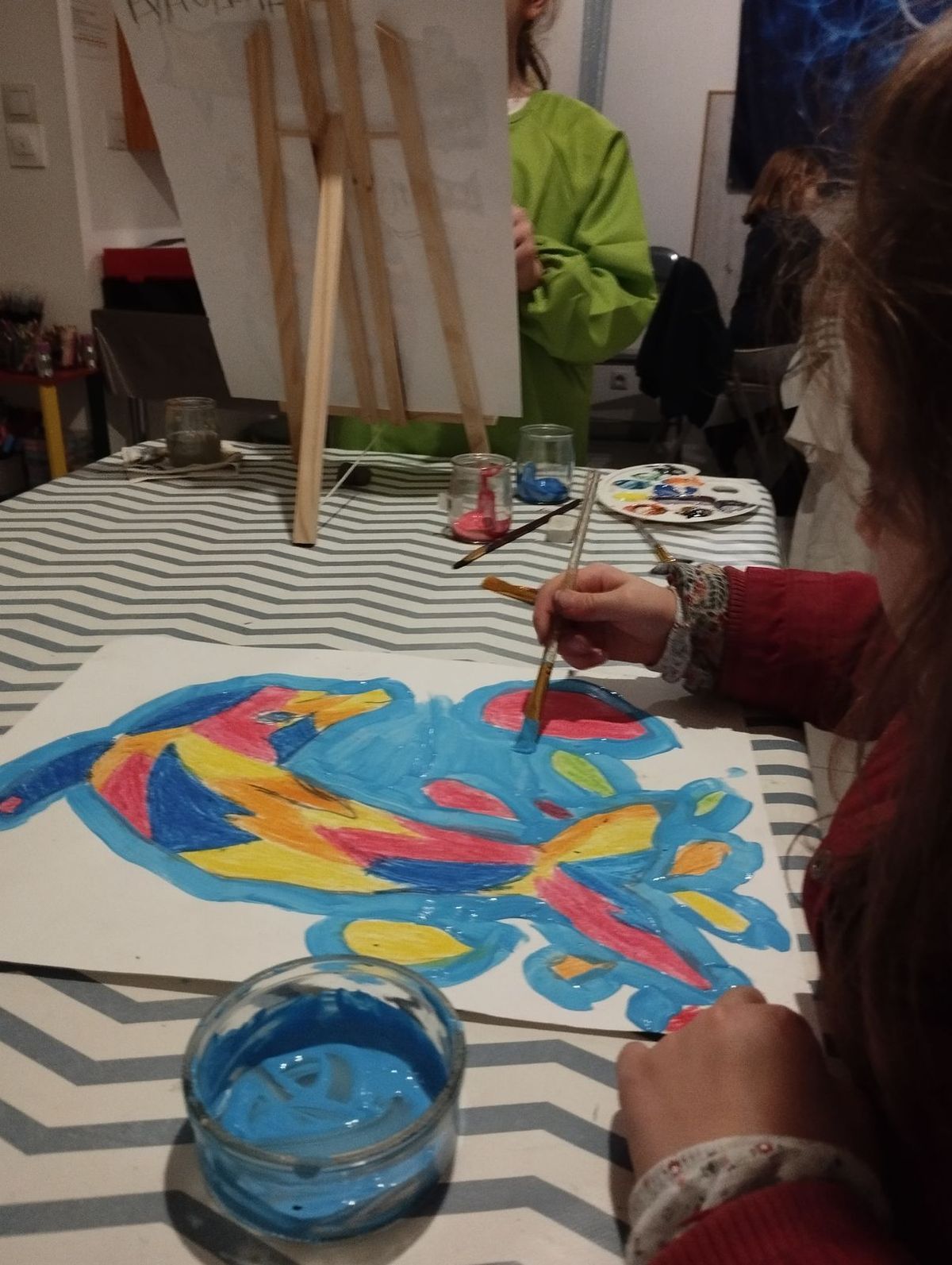 Une peinture à la gouache en cours