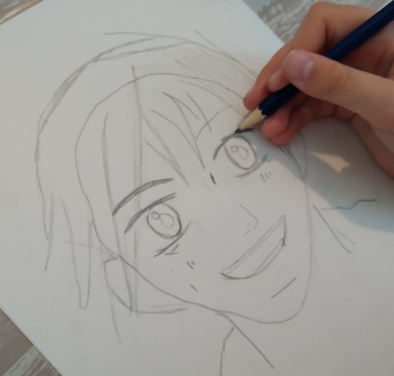 Un visage de manga esquissé au crayon