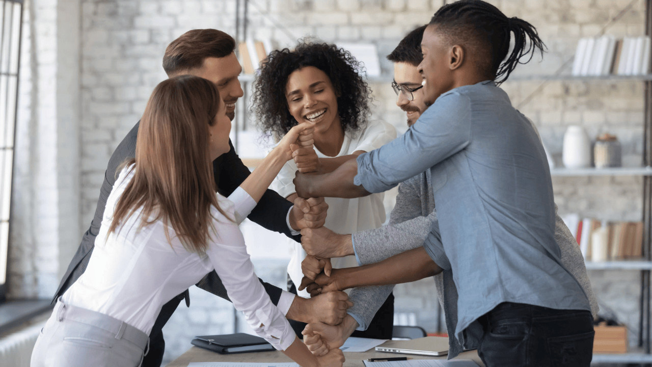 Team Building Activities For Small Groups: 15 Super Fun Ideas