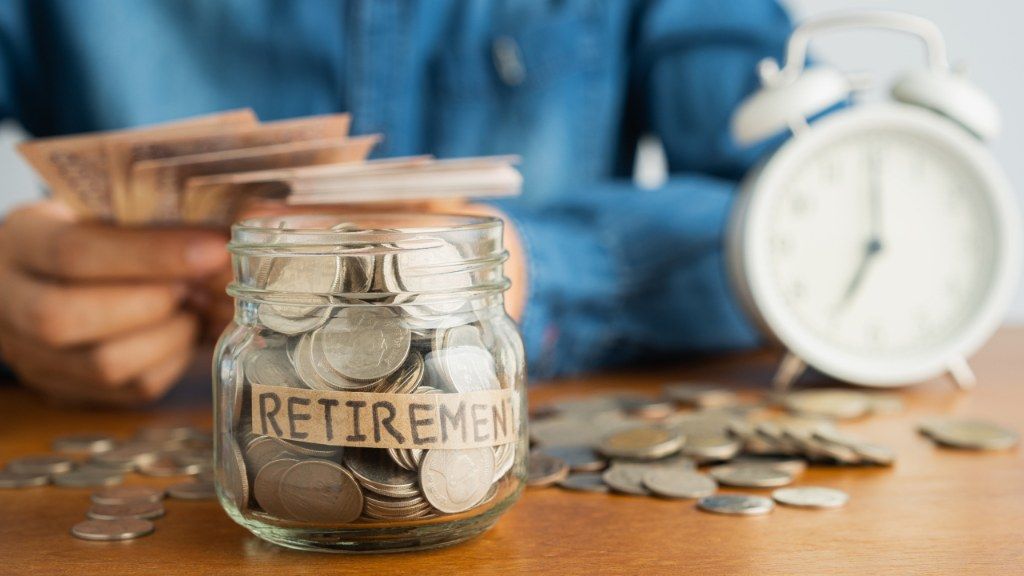 How To Know When To Retire: 6 Signs You’re Ready