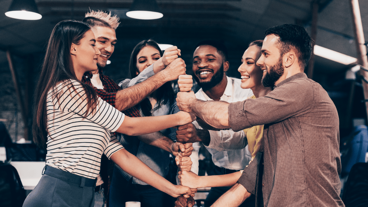 30+ Awesome Team Building Activities for Work in 2024