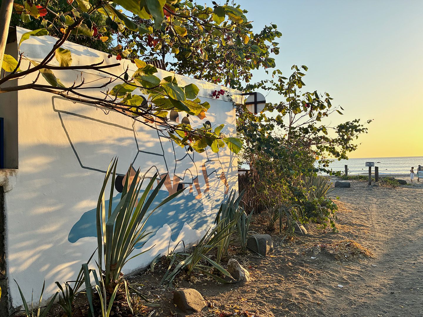 Mural painting for El Oso Cafe