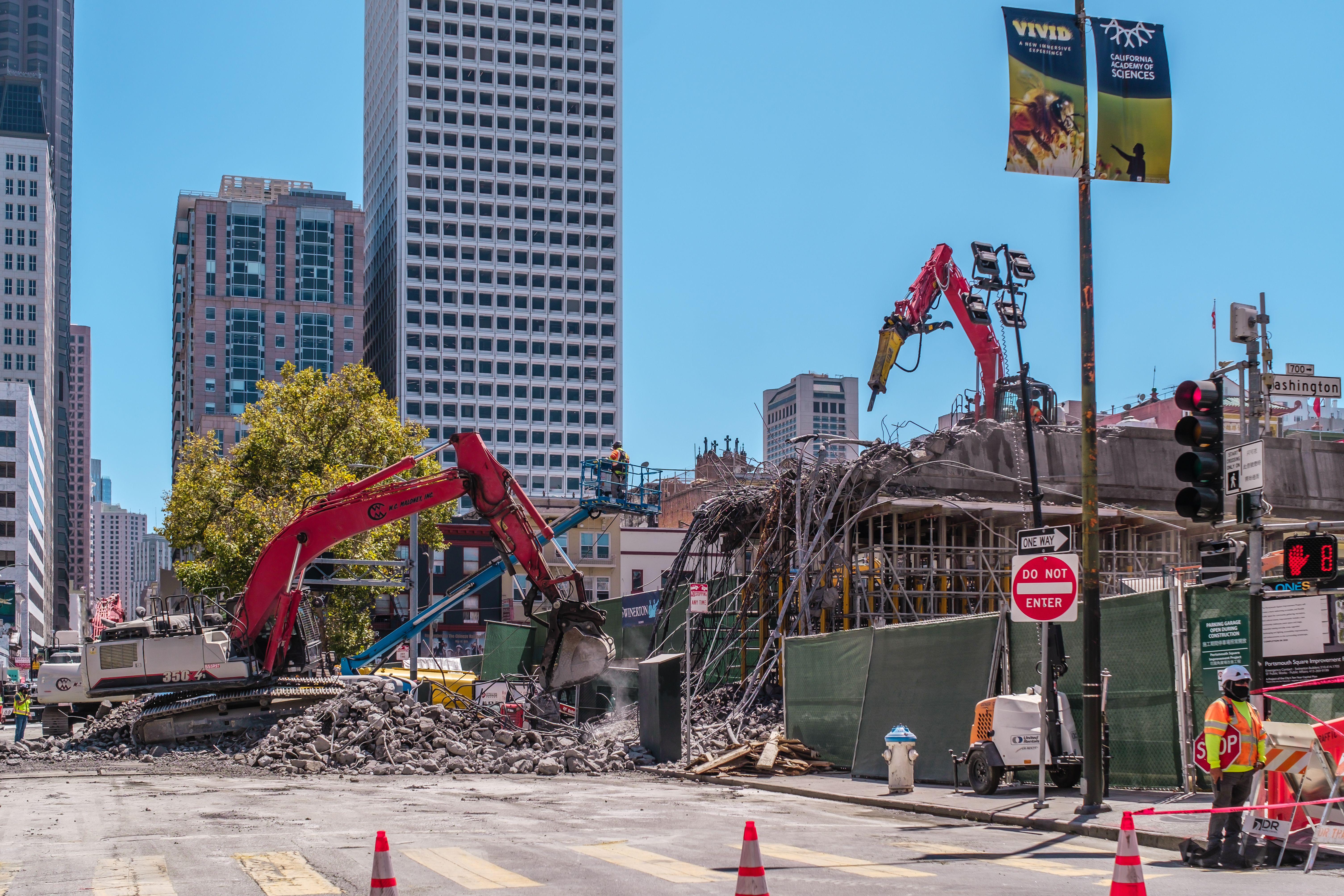 The "bridge to nowhere" at Pioneer Square getting demolished.
