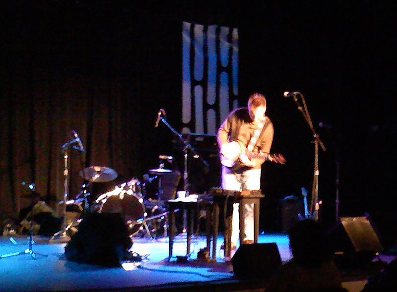 Danny Banres solo