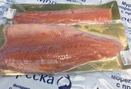 <p>Филе лососёвых рыб свежемороженое, на коже, свежемороженое, в вакуумной упаковке. Вес одной упаковки (одного филе) от 1кг до 2кг. Продаётся поштучно (упаковкой).</p>