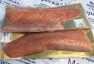 <p>Филе лососёвых рыб на коже, слабосолёное, замороженное, в вакуумной упаковке. Вес упаковки (одного филе) от 1кг до 2кг. Продаётся поштучно (упаковкой).</p>