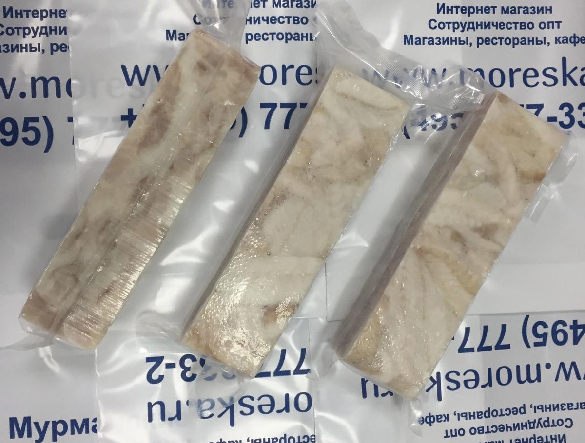 Упакованные блоки замороженного минтая