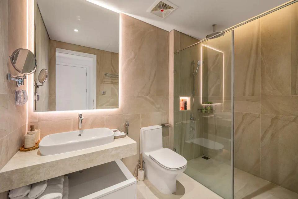 Sea view 2 bedrooms apartment - Photo 5 - 198 Võ Nguyên Giáp, My Khe Beach, Da Nang | Aether Apartments