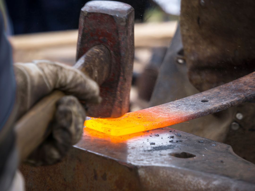 Kom og prøv at presse din egen bål-pande