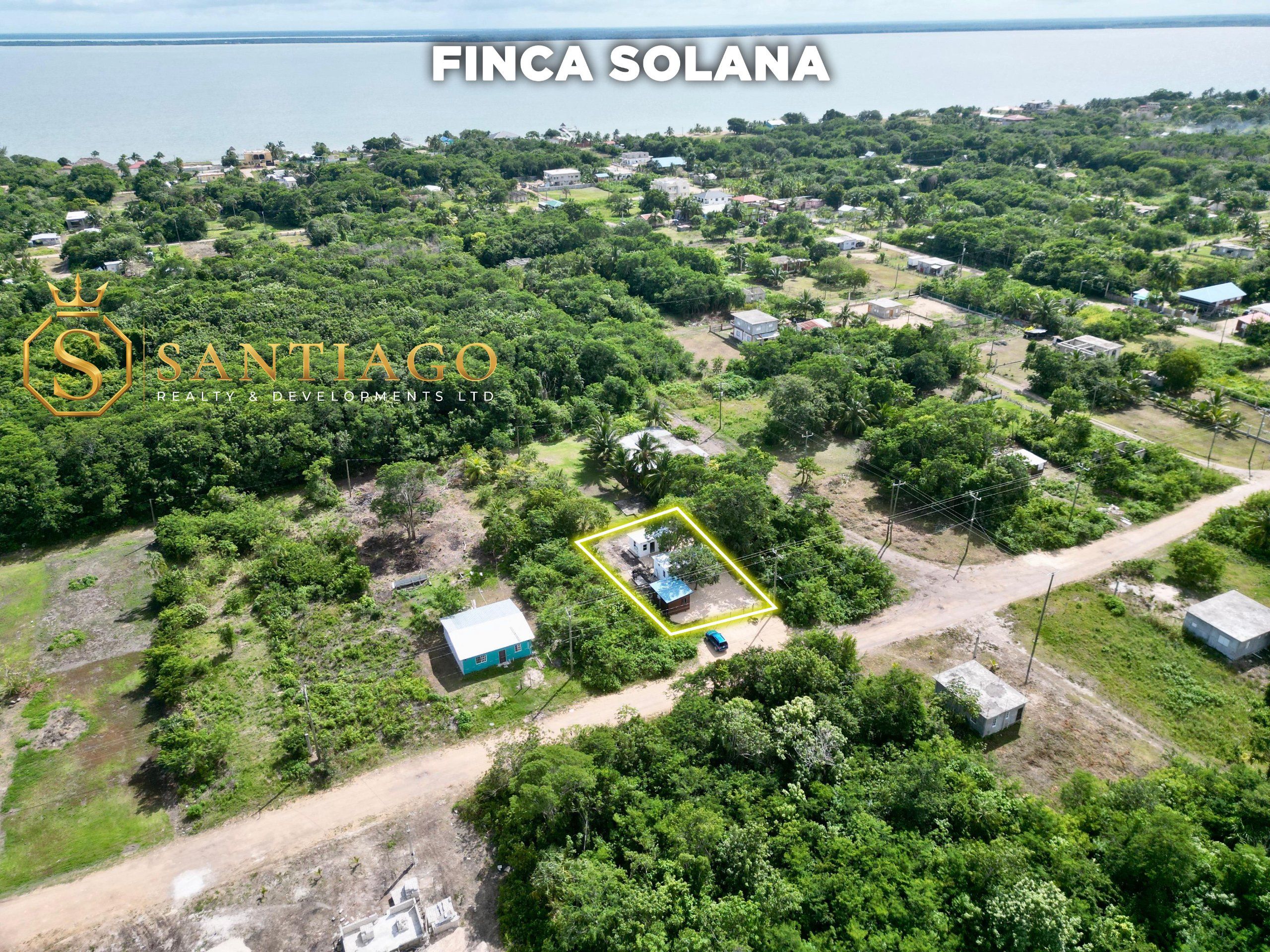 Triplex Multi-Family Property for Sale in Finca Solana Corozal Belize — Land/Lot in Finca Solana, Corozal, Belize