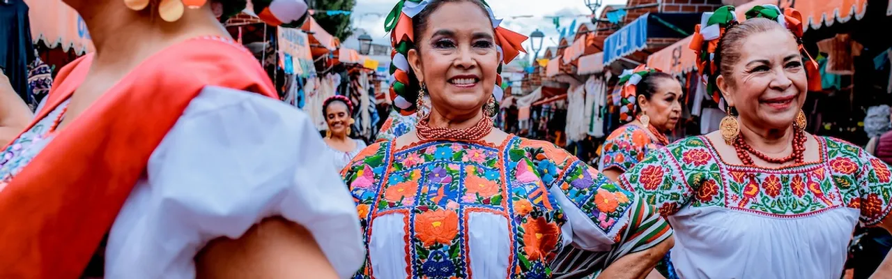 Mexican women in traditional dress ADHD busy street