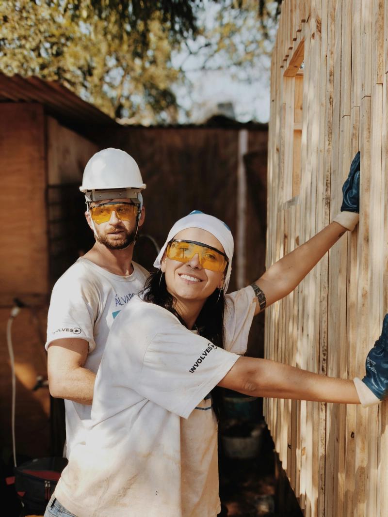 How to Flip Houses for Profit: Complete 2025 Guide