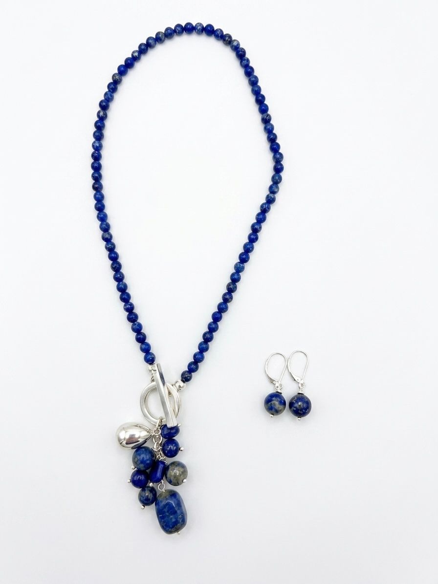 Juego de Collar y Aretes de Plata con Cuentas y Racimo Colgante de Piedra Lapislázuli