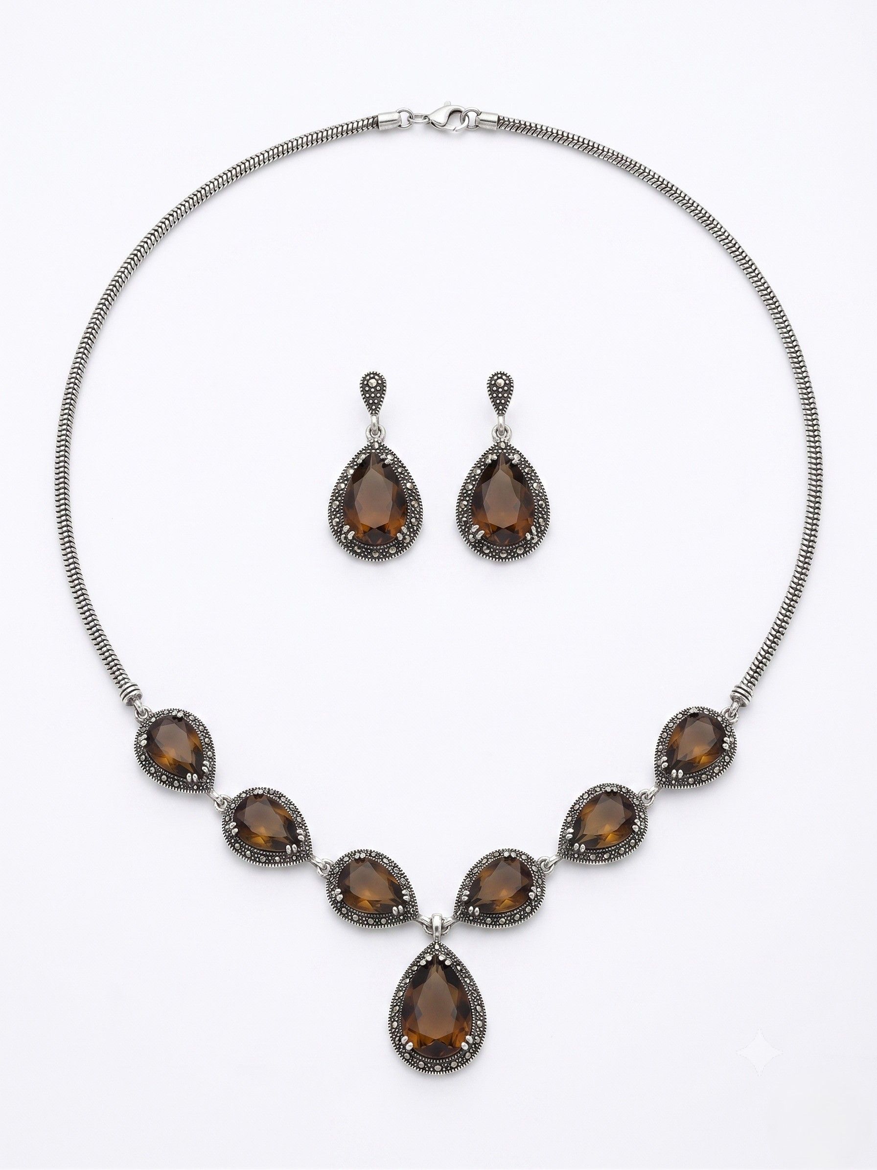 Collar y Aretes en Plata Envejecida con Cristales de Gota Champán