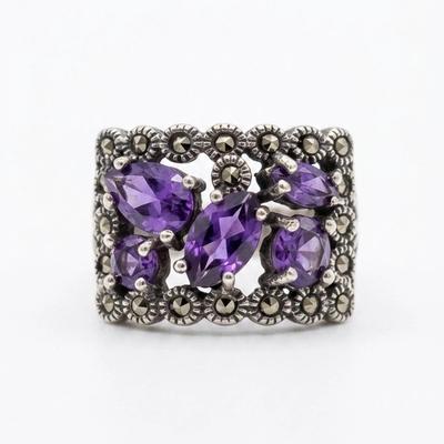 Anillo de Marquesita con Cristales Checos Morados