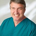 Dr. Lothar Vogelsinger | Klinikleitung | Fachtierarzt für Kleintiere & ESVPS GPCert (SAM) - Interne Medizin, Orthopädie, Weichteil&Knochenchirurgie, Zahnheilkunde