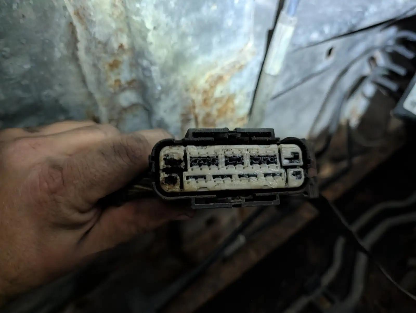 Electrical connector detail during truck and heavy equipment service