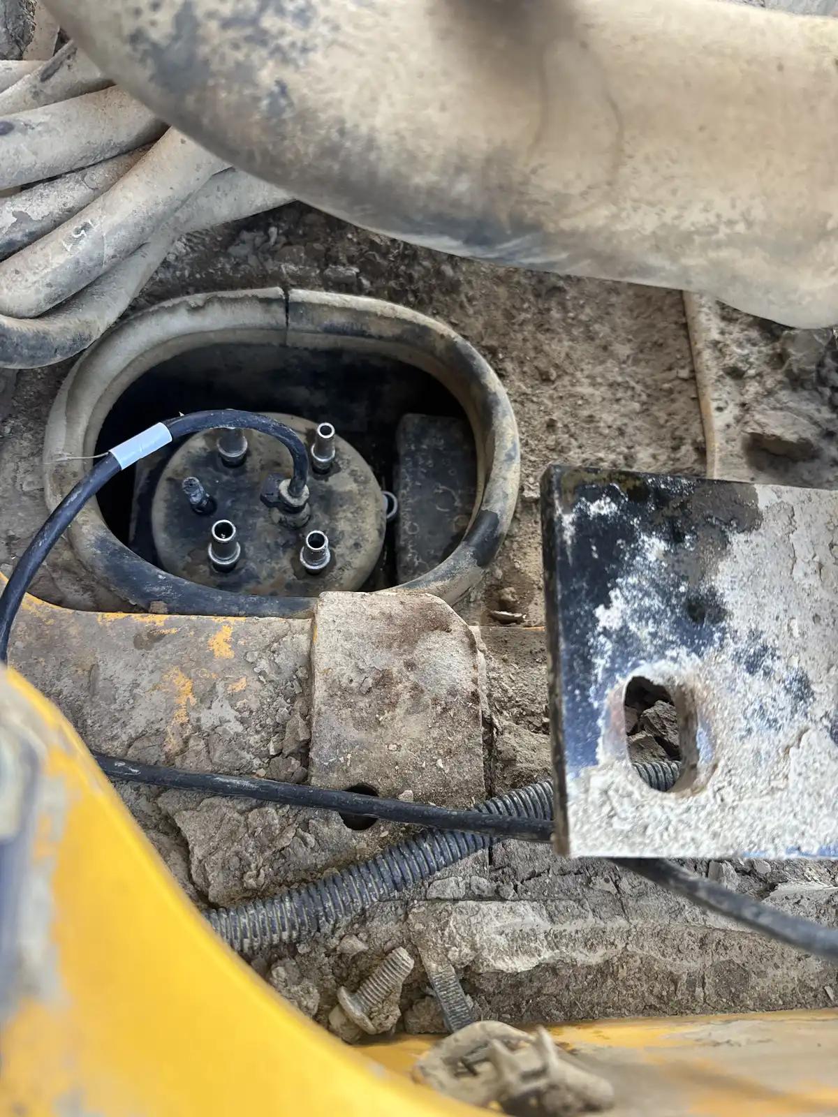 Equipment pulley inspection during truck and heavy equipment service