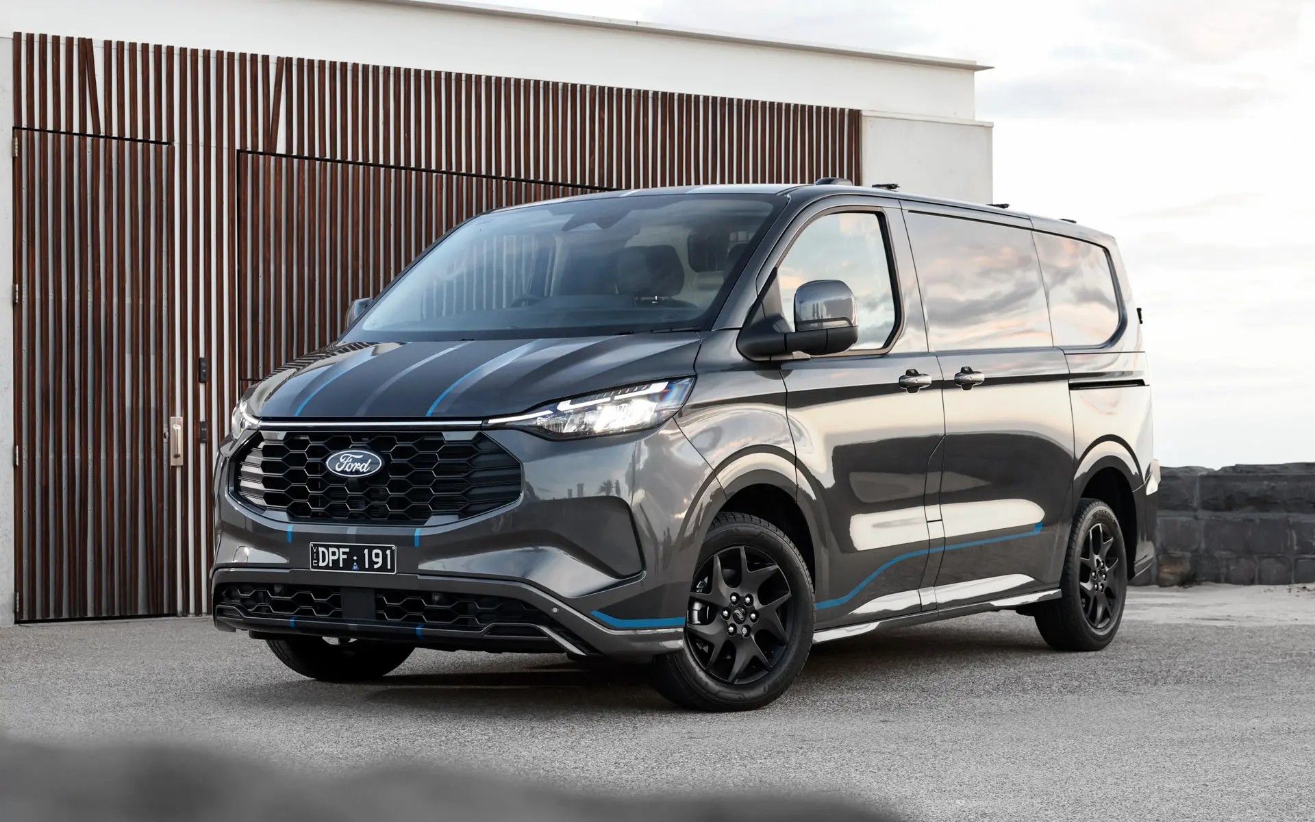 2026 Ford Transit Custom PHEV Review