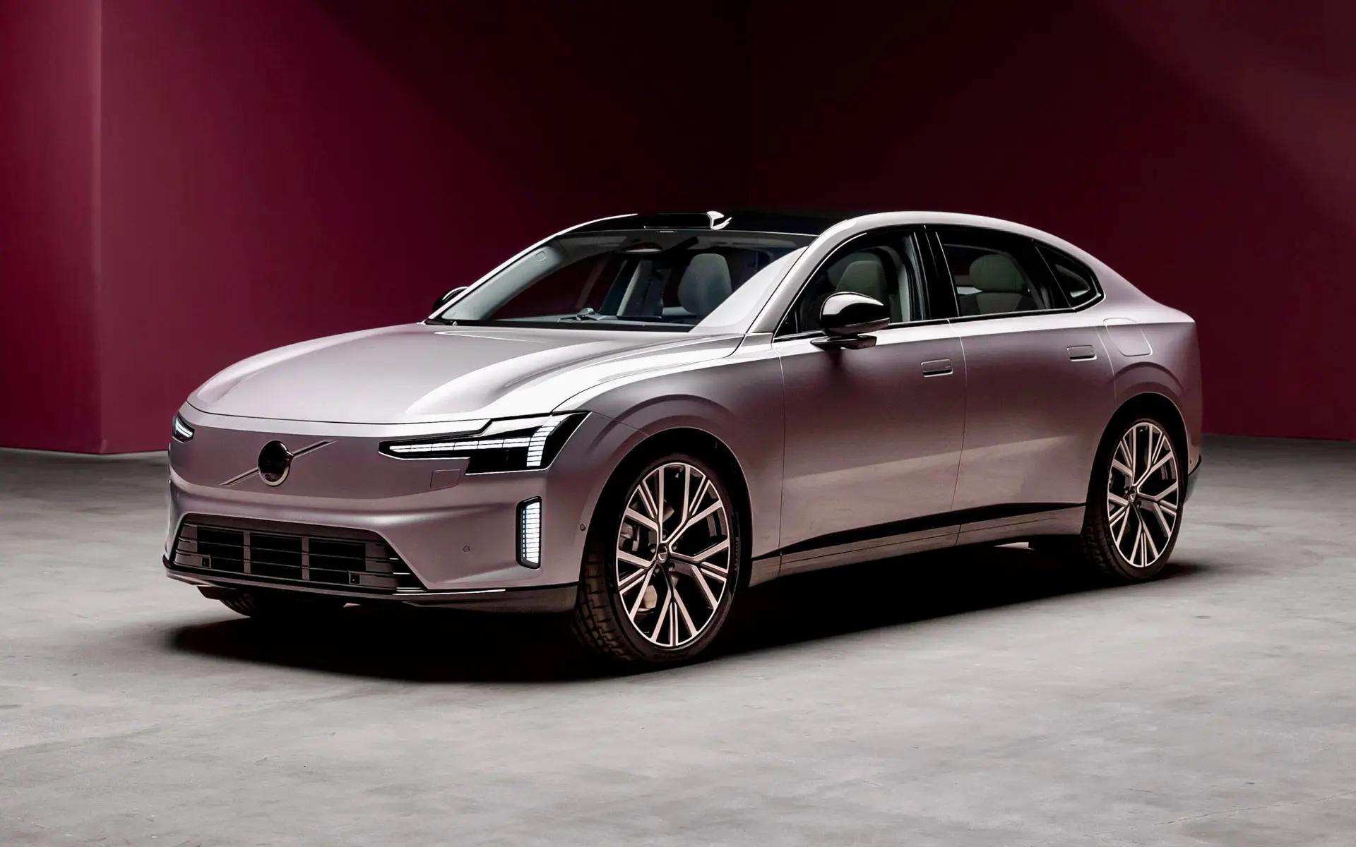 Electric Volvo ES90 Debuts, But Wagon Appears Dead