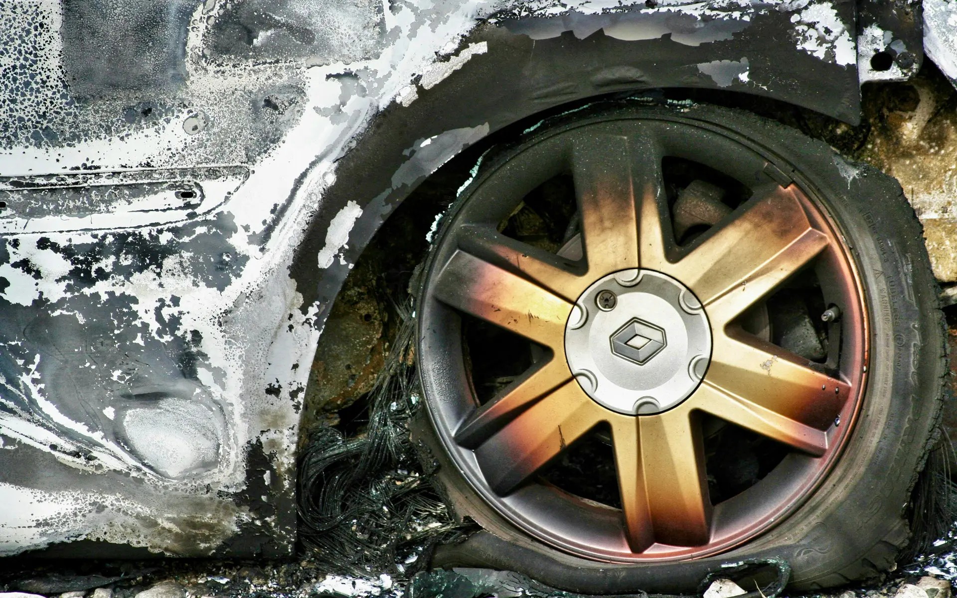 Renault Fixes Electric-Vehicle Fire Problem