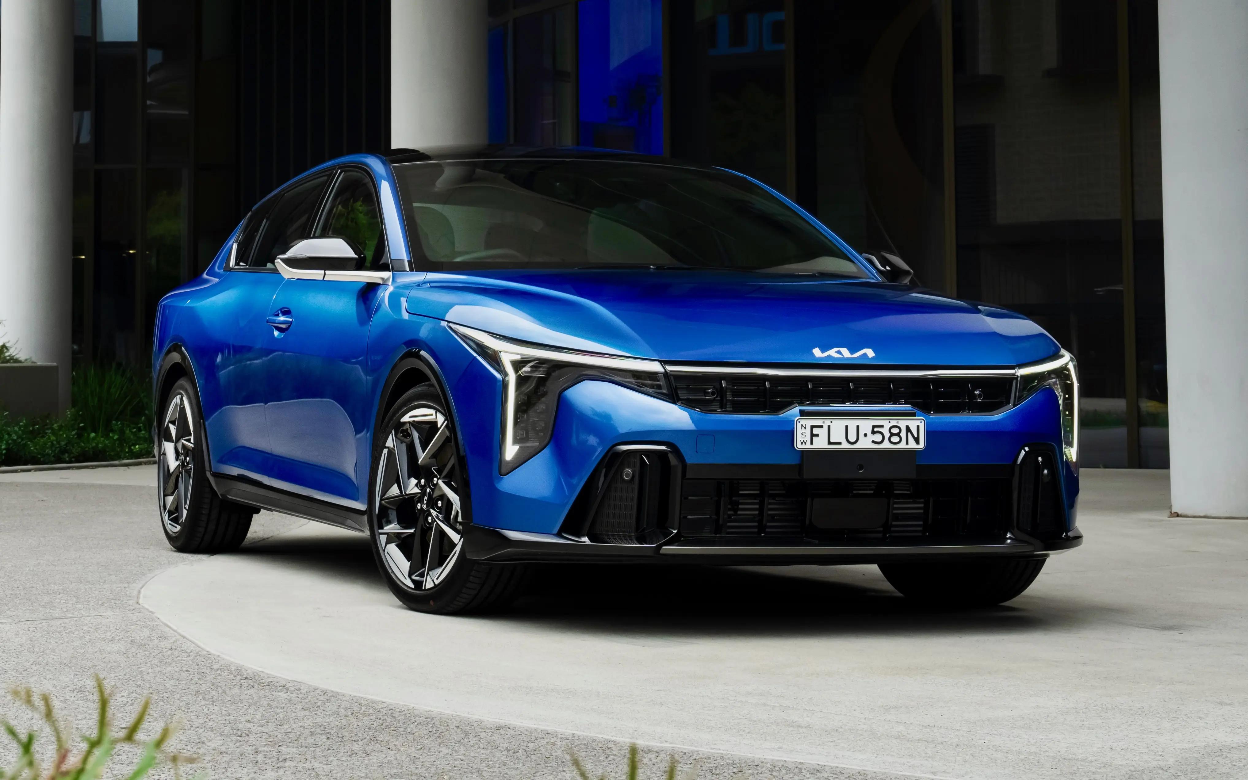 2025 Kia K4 price and specs