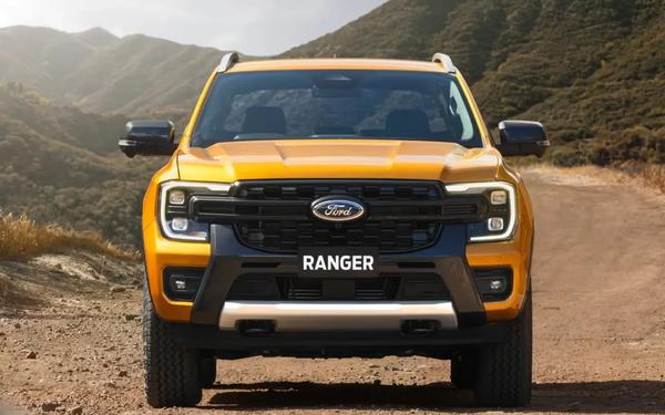 Toyota HiLux and Ford Ranger Sales Decline as Triton and Navara Surge