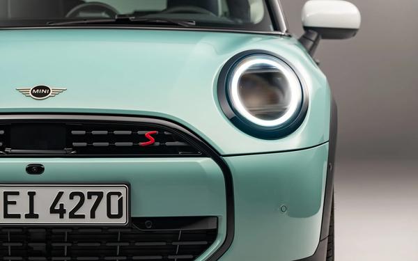 2024 Mini Cooper Petrol Hatch: A Bold Facelift Arriving in Australia