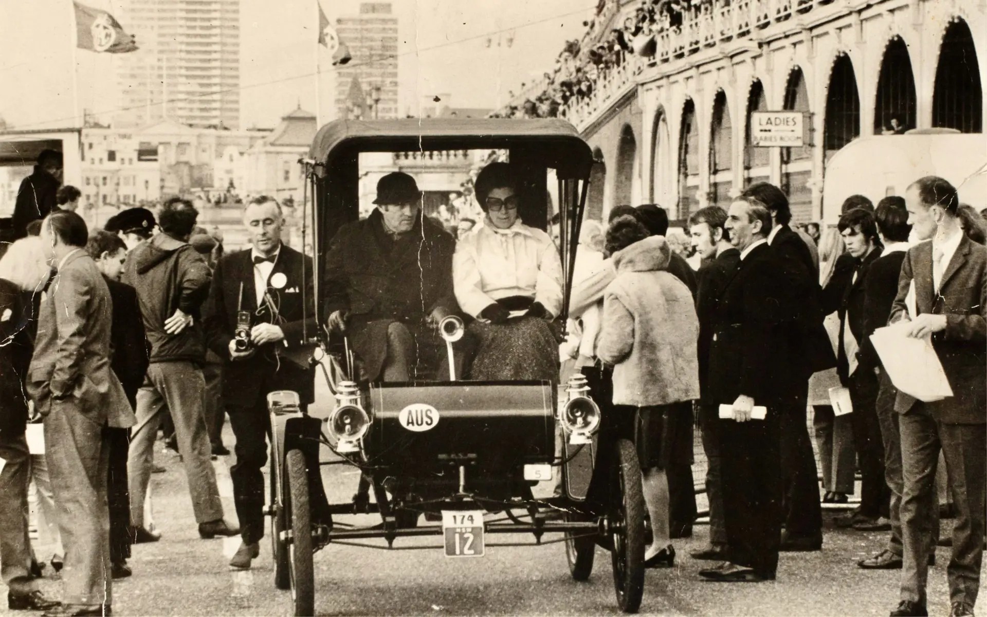 NSW Number Plate Sets New Auction Record