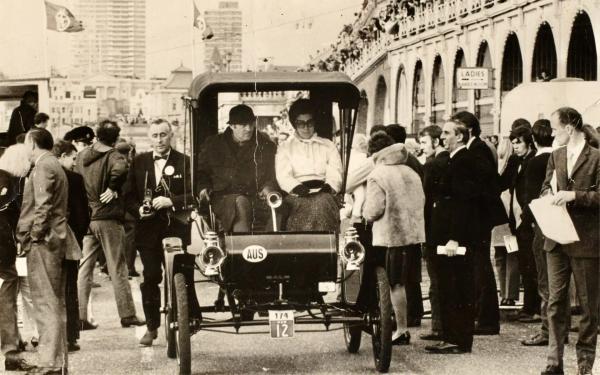 NSW Number Plate Sets New Auction Record