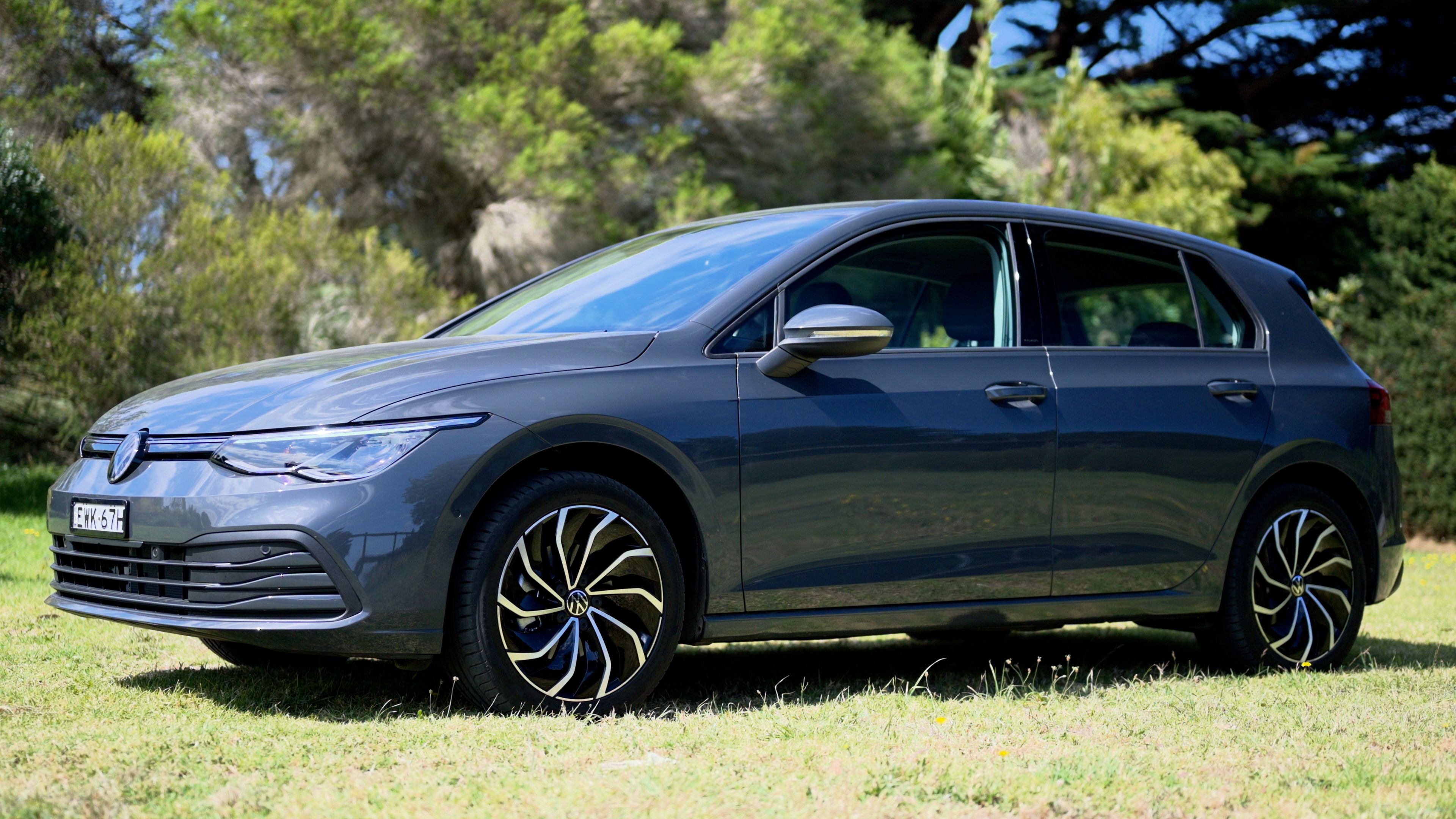 2023 Volkswagen Golf Life Hatch