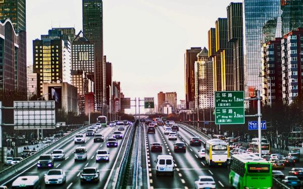 Legacy Carmakers At Risk in China, Company Warns