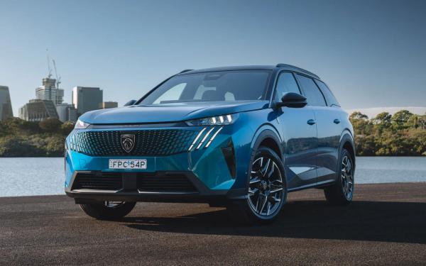 2025 Peugeot 5008 Hybrid Price and Specs