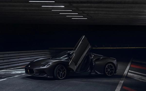 Maserati Unveils Limited Edition MC20 Notte: A Dark-Inspired Supercar