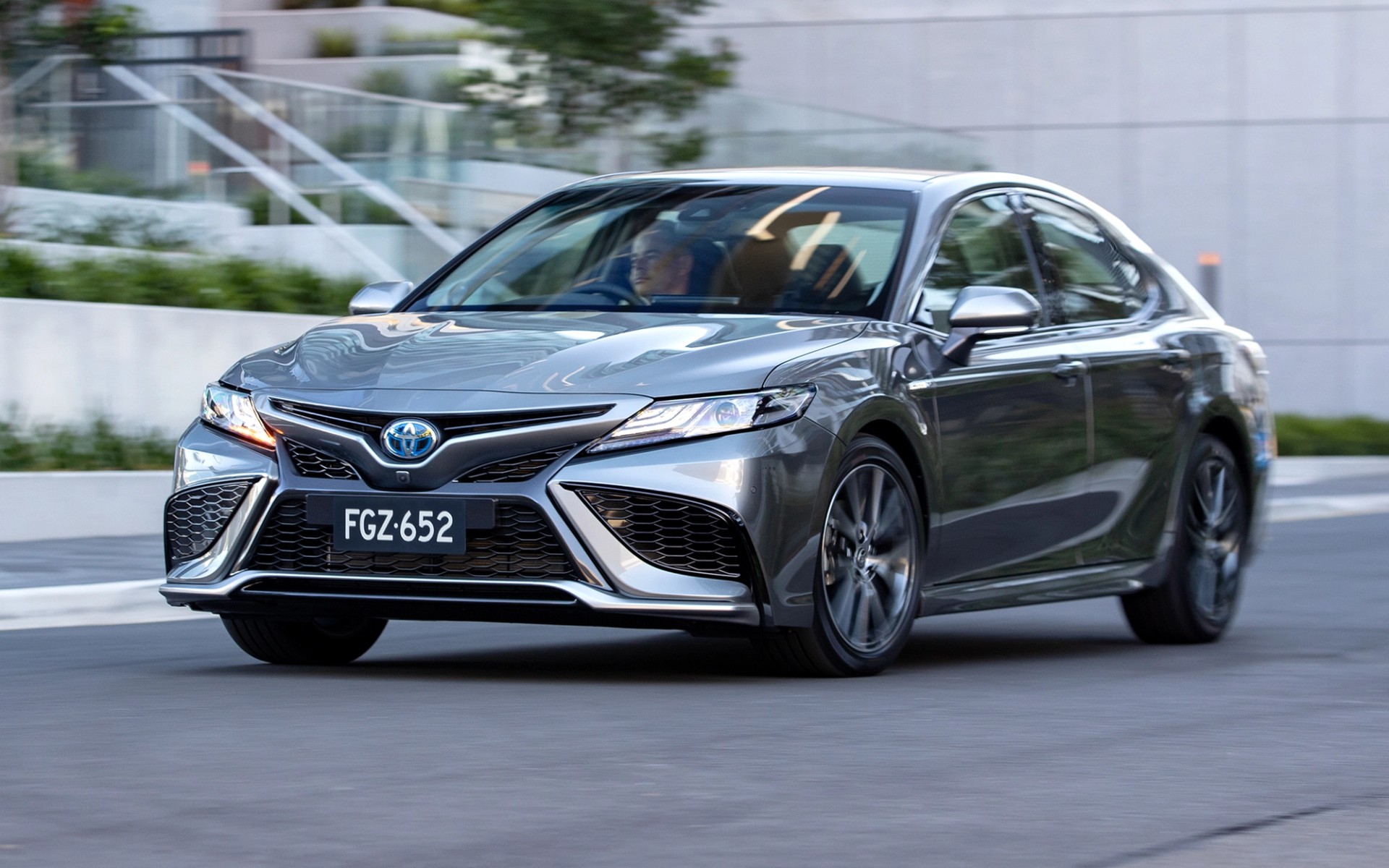 Toyota Australia Pauses Camry Hybrid Orders Due to High Demand
