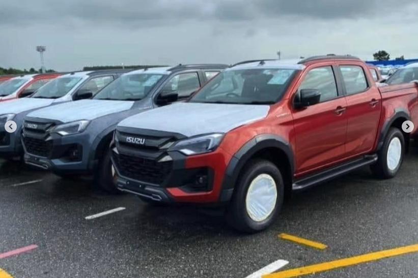 Isuzu D-Max Undergoes a Facelift, Spied in Thailand