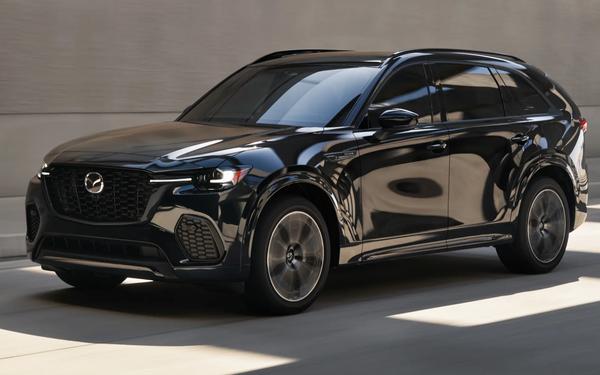 Mazda's 2025 CX-70 Launch in Australia: A New Contender in the Six-Cylinder SUV Market