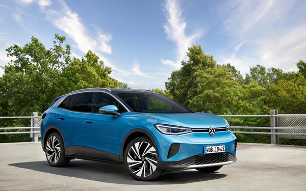 Volkswagen's Enhanced ID.4 & ID.5: More Power, Improved Tech, and Extended Range Coming to Australia in 2024!