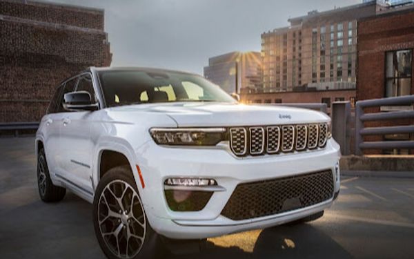All New 2-Row Jeep Grand Cherokee Has Landed