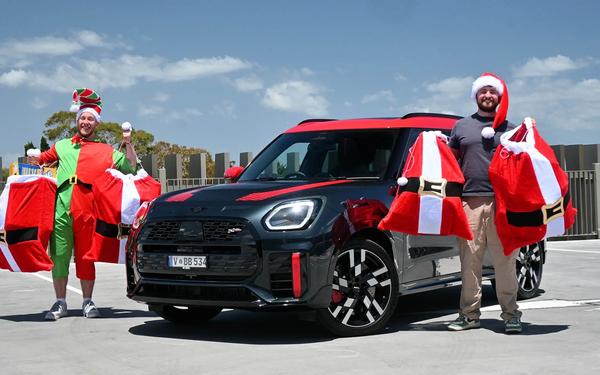 MINI and CarSauce Join Forces to Deliver Christmas Joy to Kids in Need