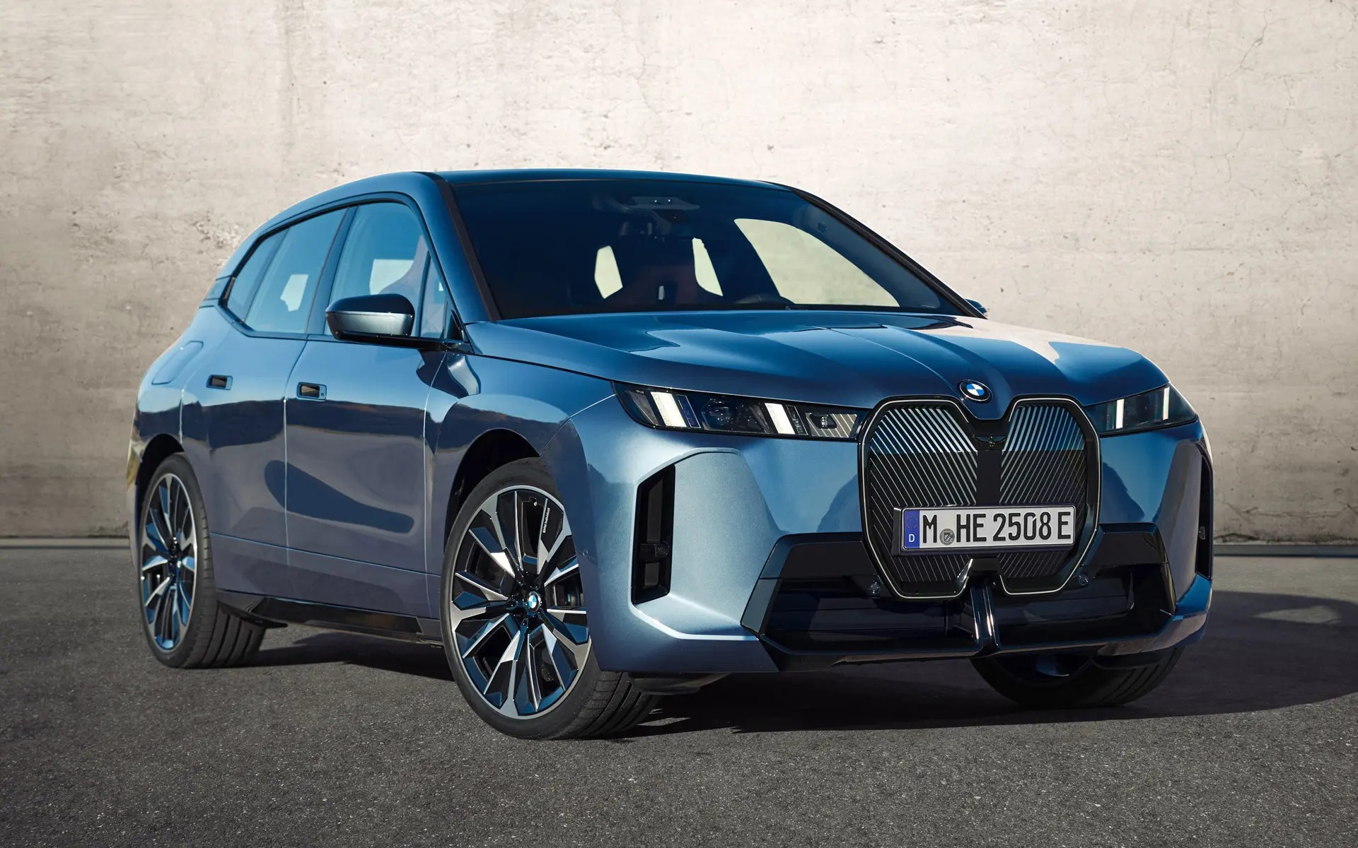 2025 BMW iX Price and Specs