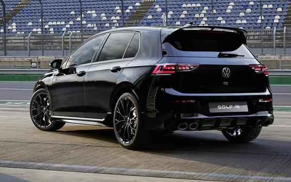 2025 Volkswagen Golf R: Comprehensive Update with Power and Features