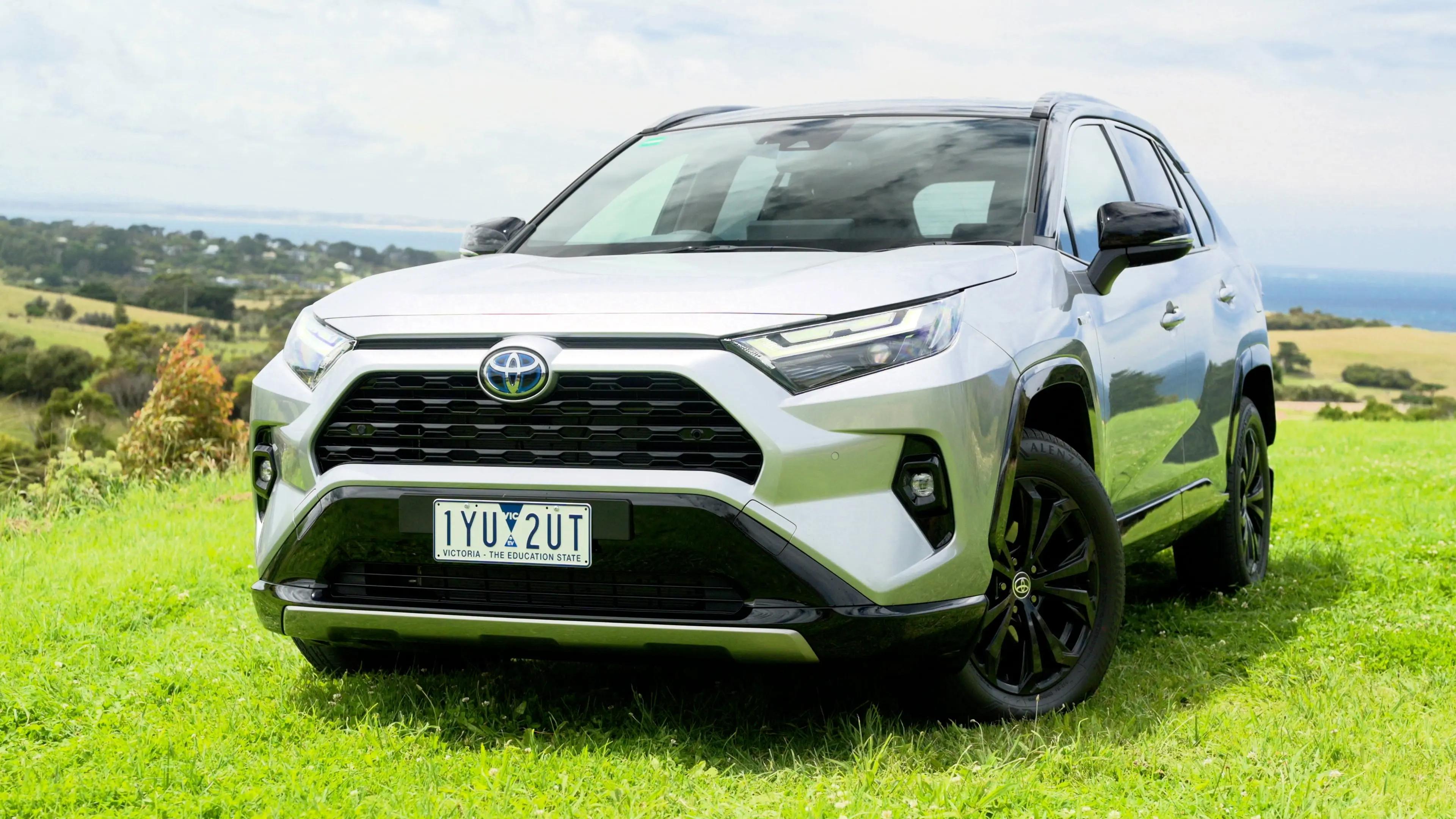 2024 Toyota RAV4 Hybrid XSE (Facelift) Review