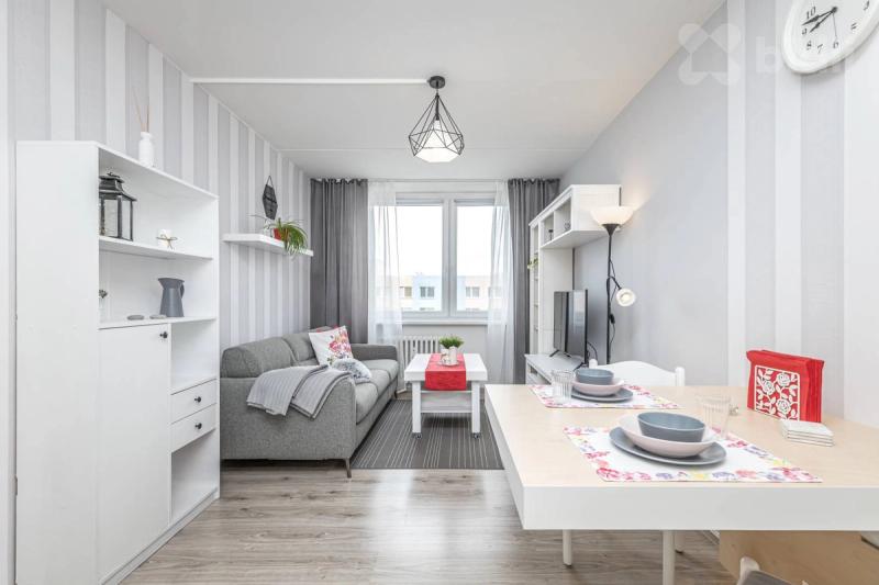 Prodej moderního bytu 2+1, 39 m² - Praha - Černý Most