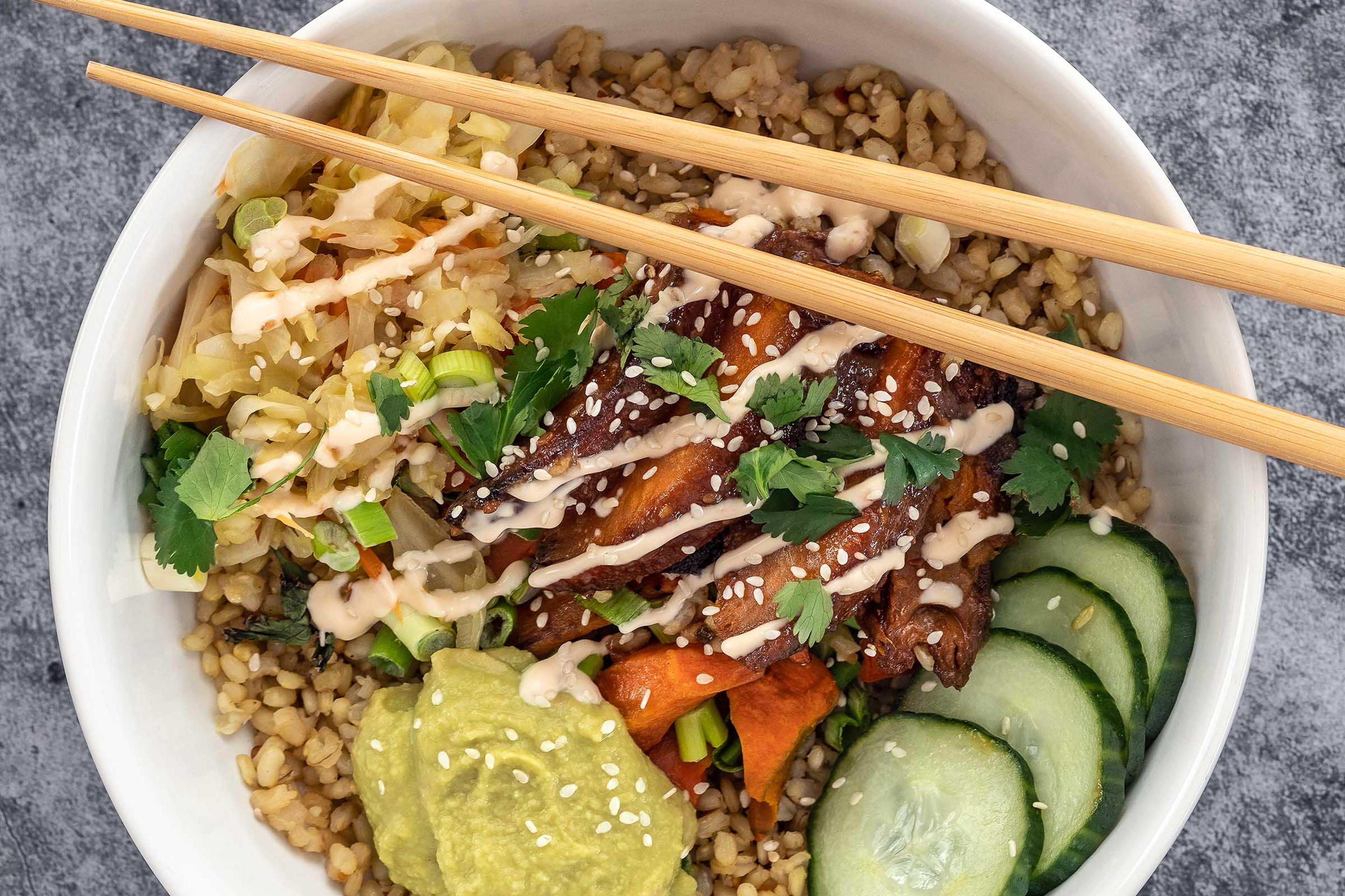 Suzy Silvestre, a longtime vegan and San Francisco native, is as inspired by Western European flavor profiles as much as she is influenced by California fusion. At Chive you can grab a pesto panini sandwich for lunch and come back for a spicy fried “chickie” gochujang bowl for dinner.